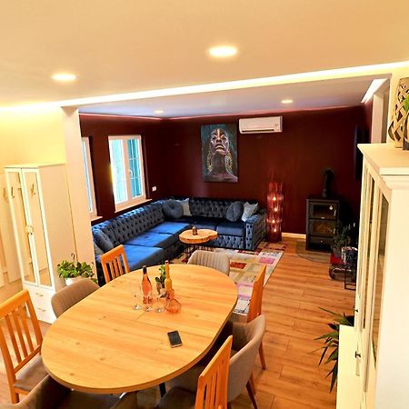 Central Single House With Parking-Top Location! ノヴァリャ エクステリア 写真