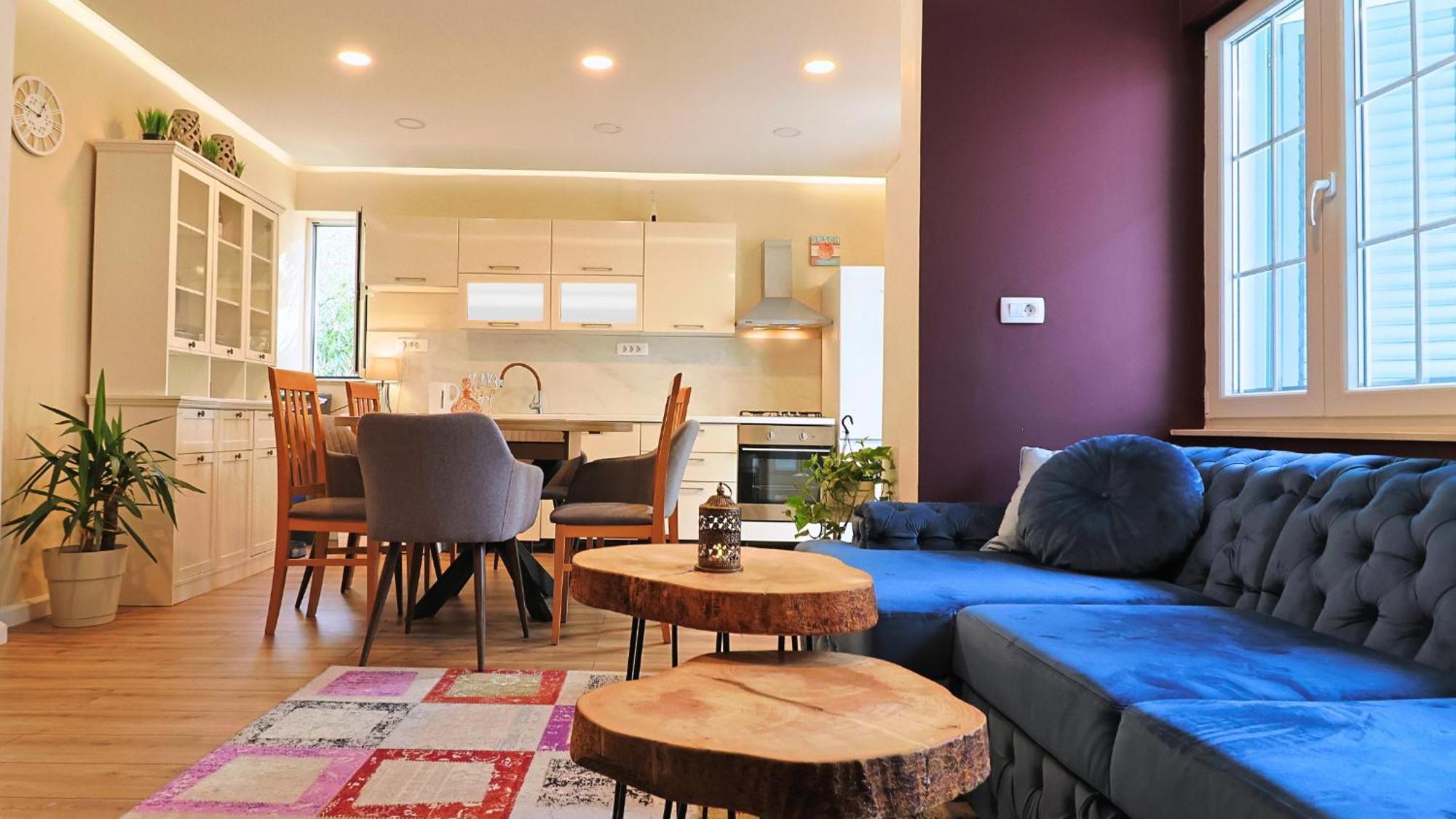Central Single House With Parking-Top Location! ノヴァリャ エクステリア 写真