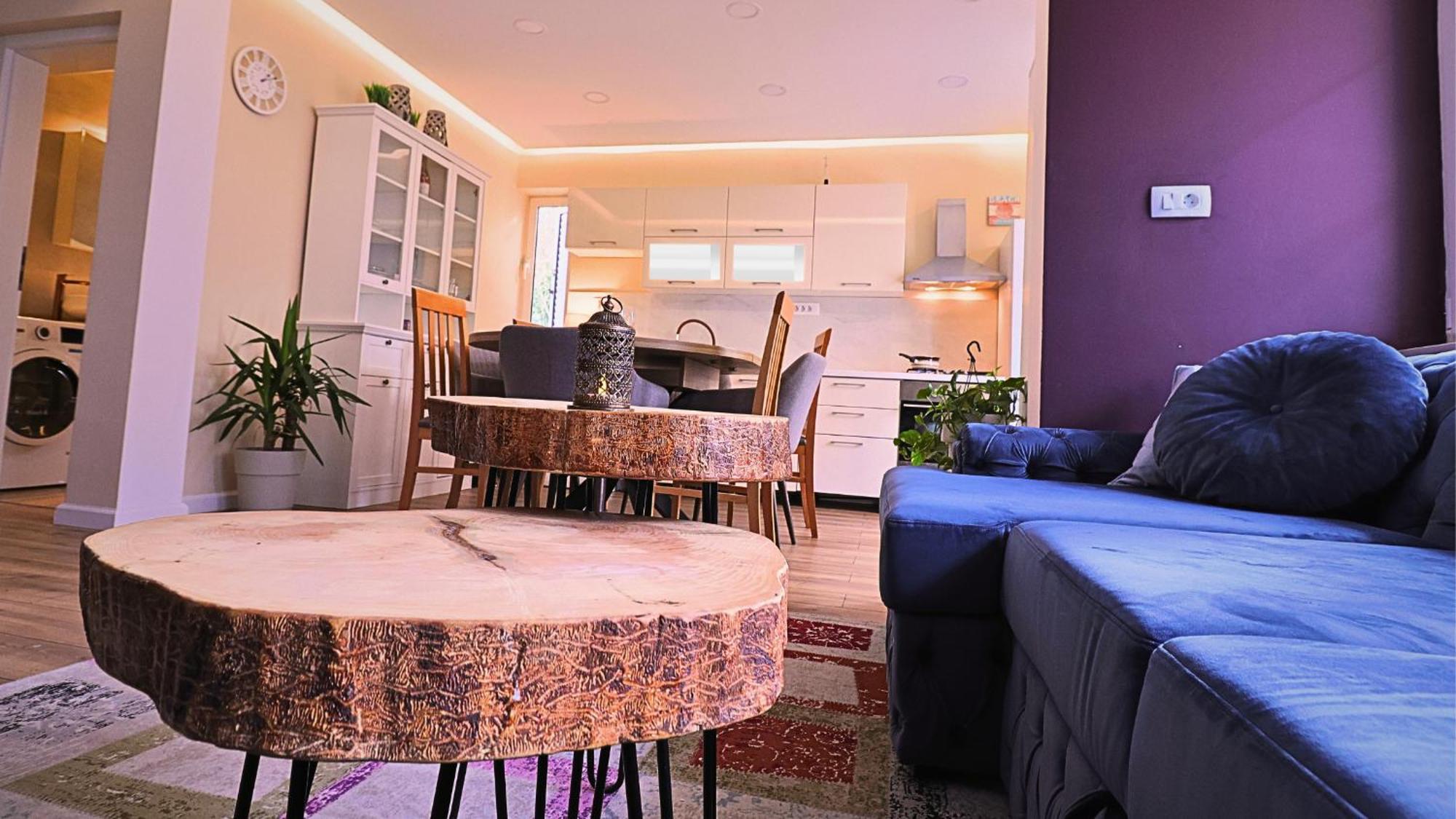 Central Single House With Parking-Top Location! ノヴァリャ エクステリア 写真
